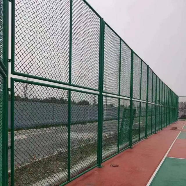 篮球场围栏体育场围栏网运动场护栏防护网勾花网