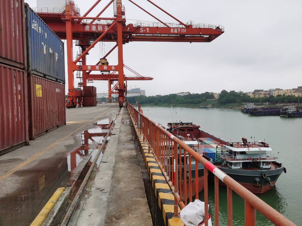 深圳多个港口供应进出口报关、拖车等服务