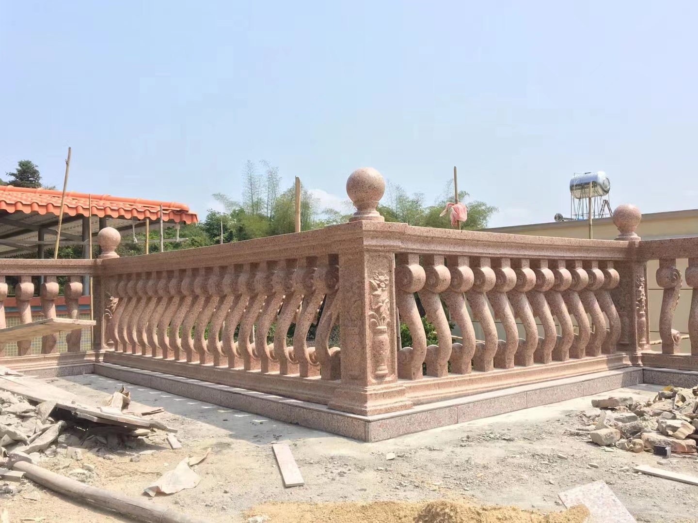 河池宜州现浇栏杆仿石漆装饰工程