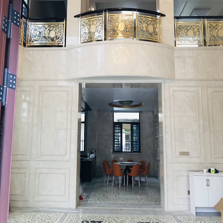 室内安装铜艺楼梯扶手 铝雕花栏杆气派富丽