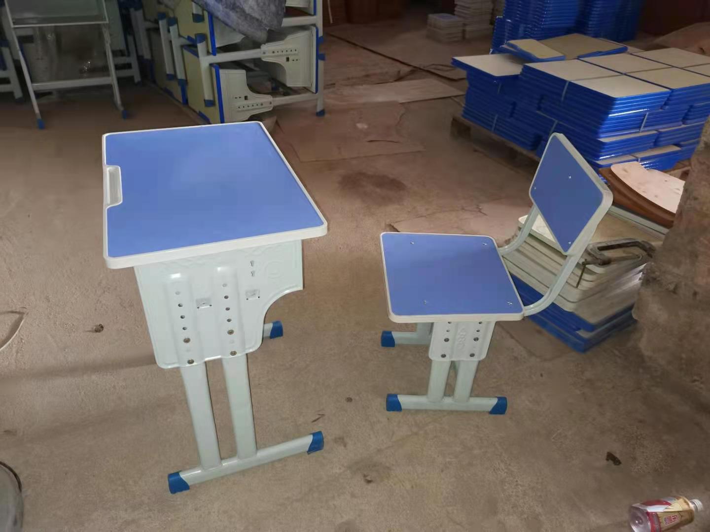 崇左单人课桌椅特价优惠