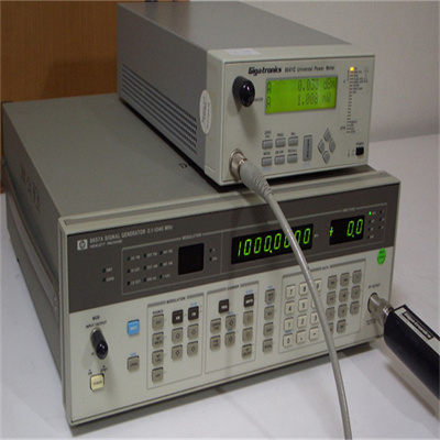 长期低价出售HP8657A HP8657D信号发生器 HP8648A