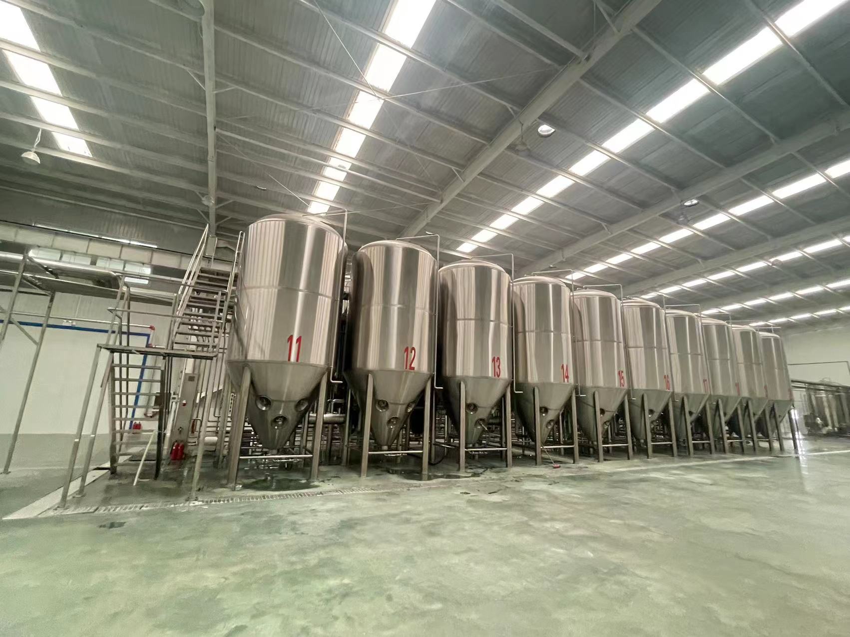 3000升精酿啤酒设备 小型啤酒厂设备配置 啤酒设备厂家