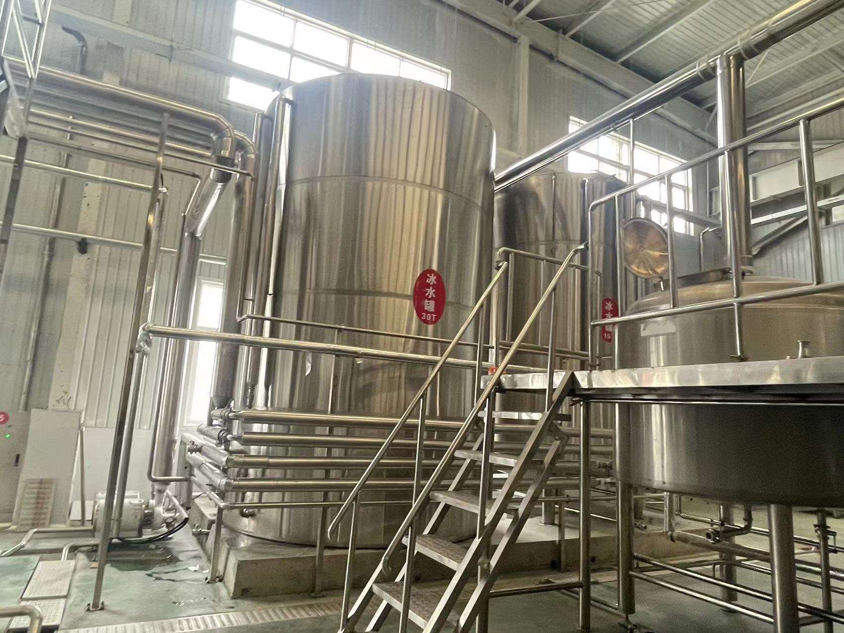 大型啤酒设备生产价格 日产1吨啤酒设备 工厂型啤酒设备