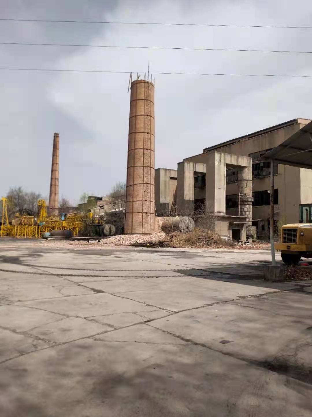 扬州中石化烟囱整体拆除
