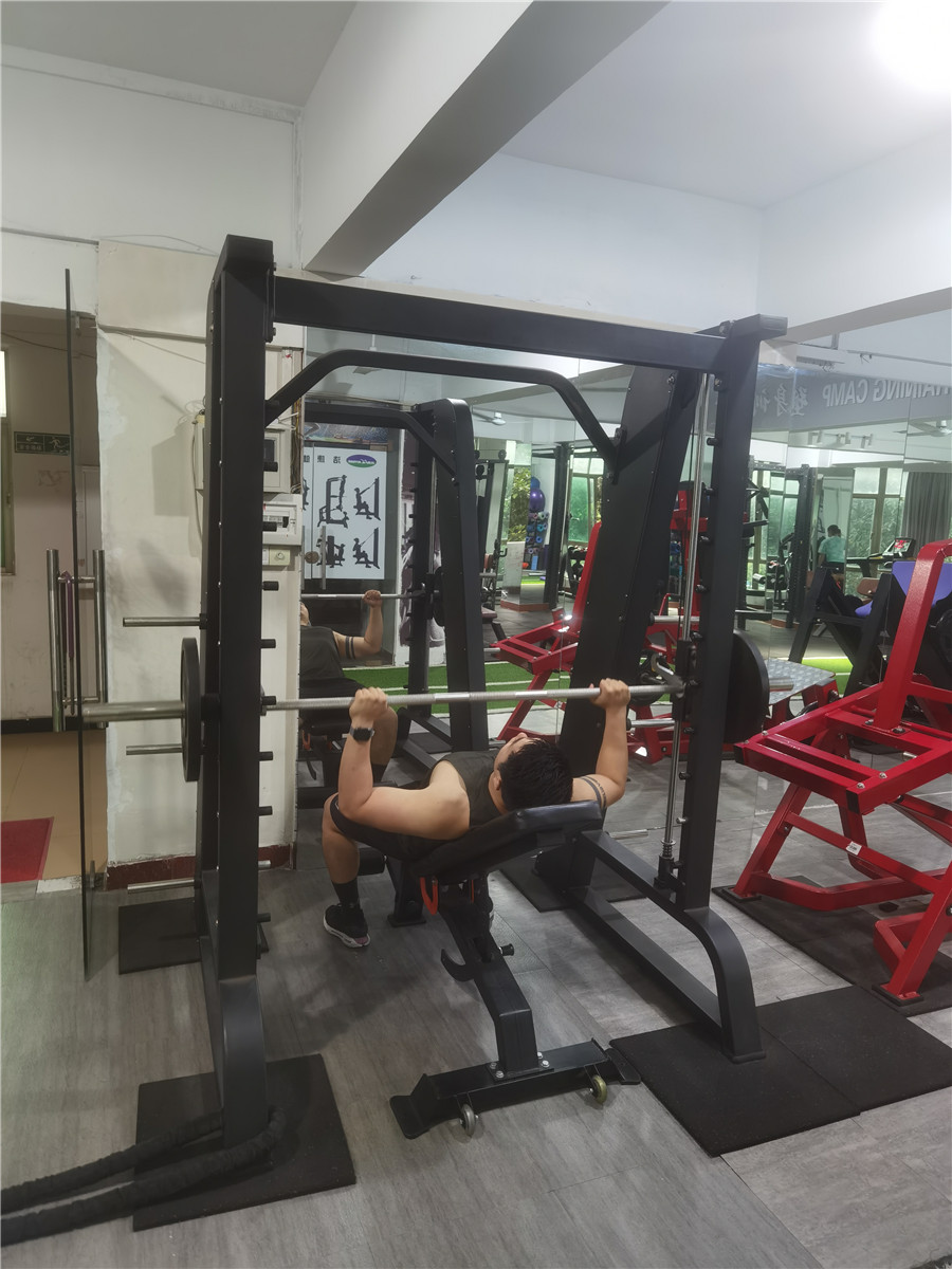 杭州健身史密斯机厂家排名 正皓健身器材供应