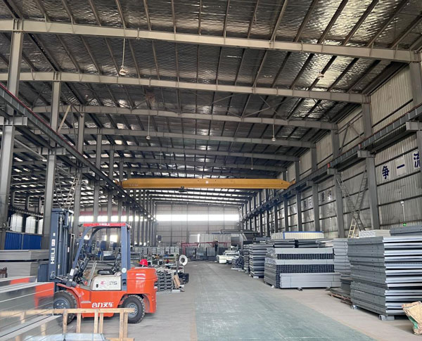 香格里**公司围挡生产与经营