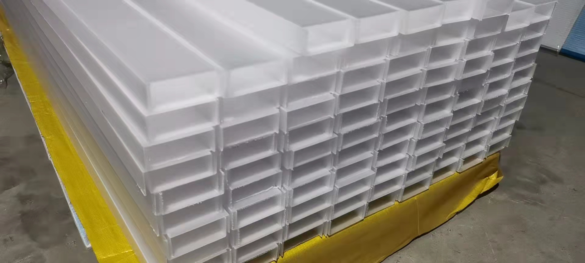 马鞍山耐力板供应商 光扩散耐力板生产灯罩 灯箱
