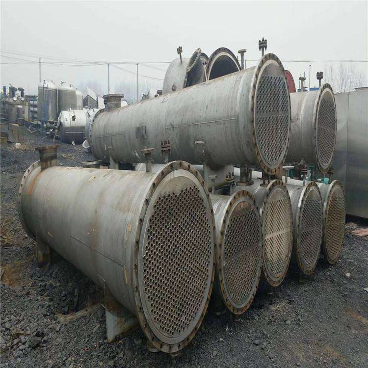 回收二手不锈钢列管冷凝器 40平方U型管换热器 拆除化工厂设备