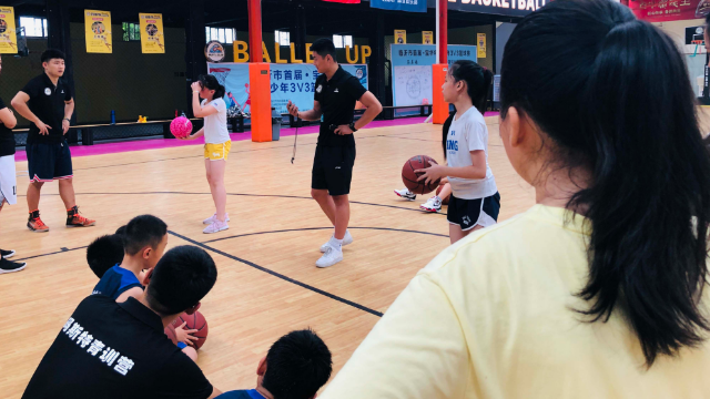 兰山区打篮球教学机构 山东篮艺体育供应