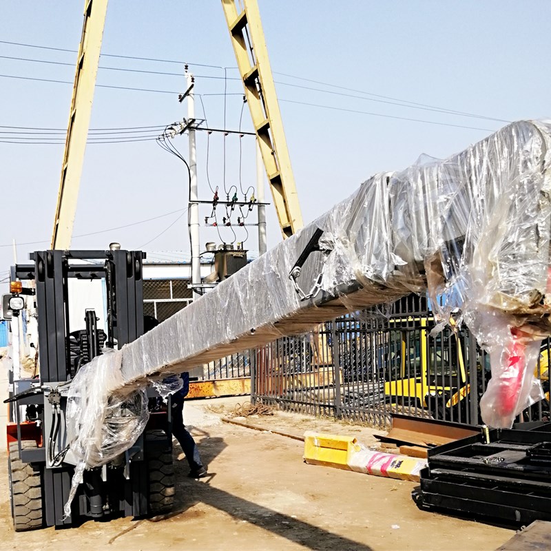 5吨越野叉车山路行驶铰接转向