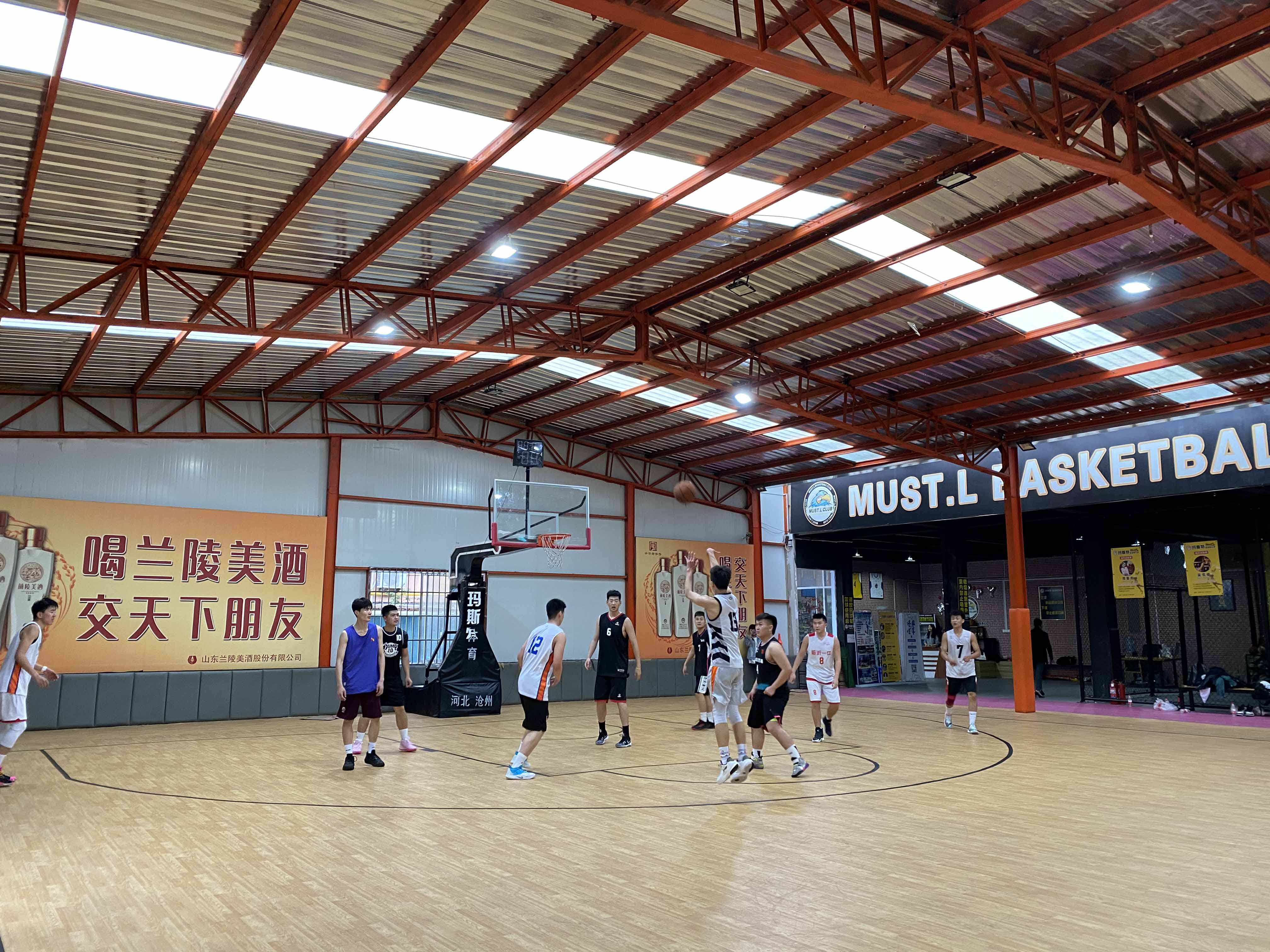兰山区青少年篮球教学机构哪家好 山东篮艺体育供应