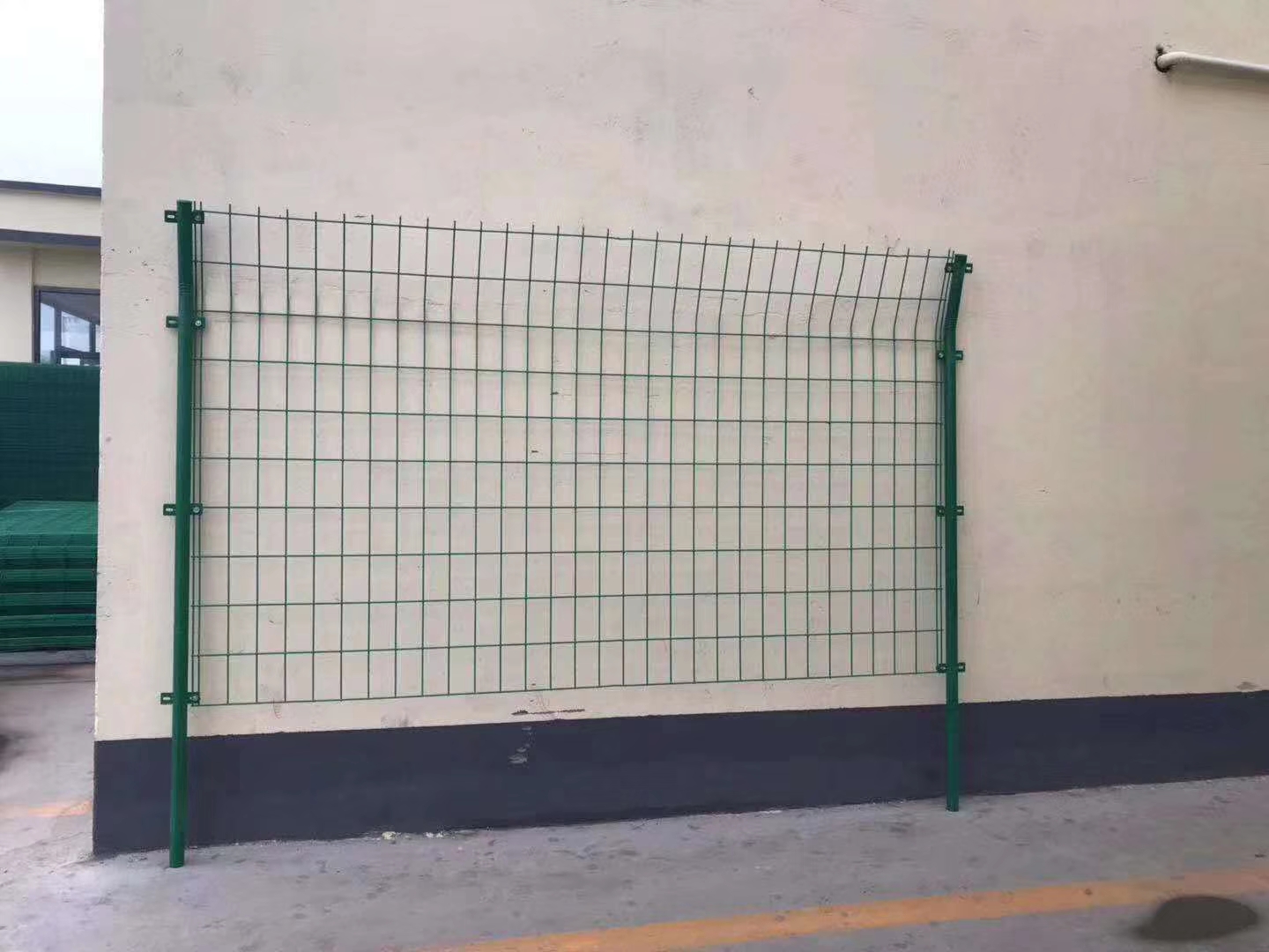 【公路护栏网】双边丝框架护栏网铁丝网高速公路隔离安全防护网