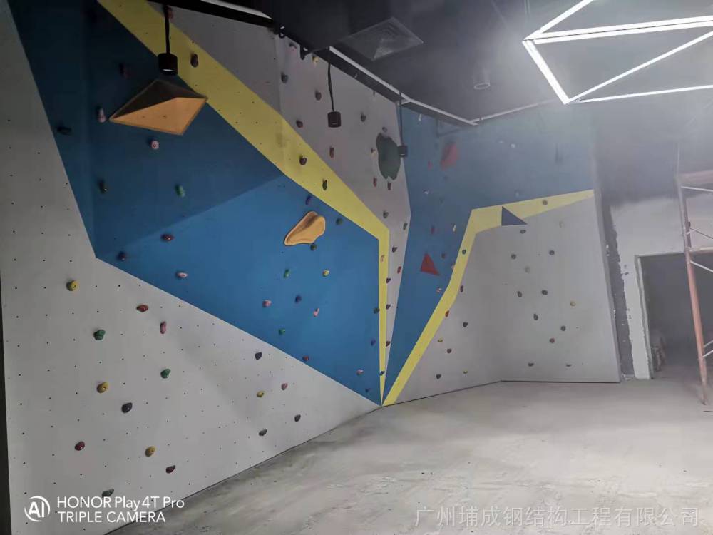 宁波市定制攀岩墙板厂,免费设计测量抱石攀岩墙,包安装