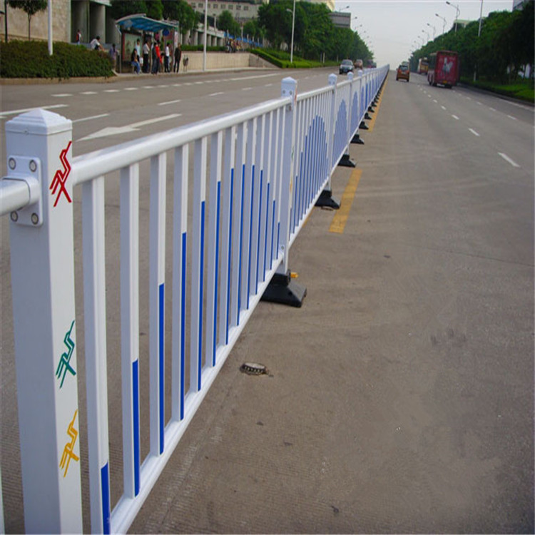 恺嵘 **道路护栏隔离栏马路交通围栏户外公路防撞栏杆室外防护栏栅栏