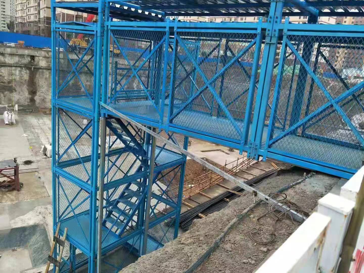 中建合作施工工程梯笼 地铁施工箱式防护梯笼 箱式梯笼重型基坑梯笼