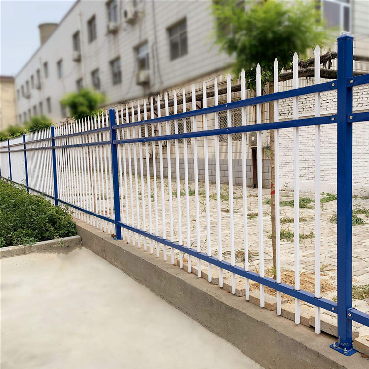 恺嵘 绿化隔离带护栏网花园栅栏塑钢围栏 庭院防护栏 锌钢草坪护栏