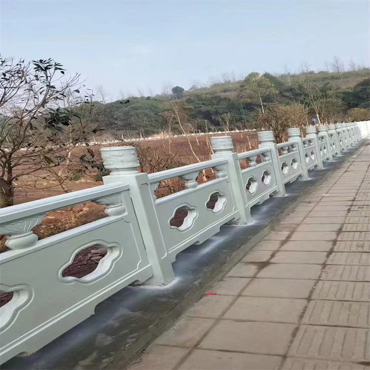 贵州水泥仿藤石栏杆 拱桥水泥石栏杆