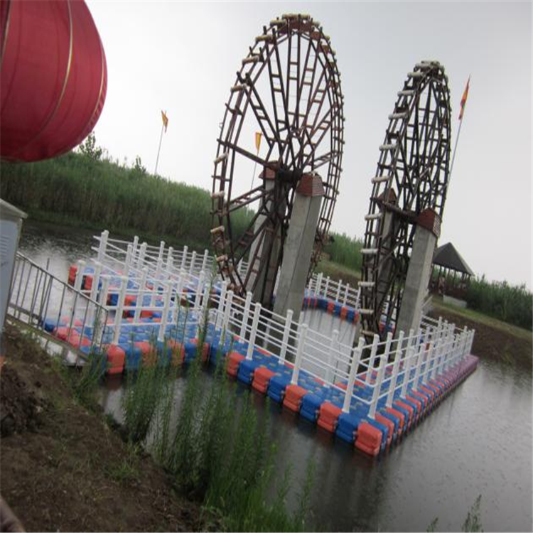 湿地公园水上浮桥设计水上亲子乐园浮筒码头塑料浮箱平台