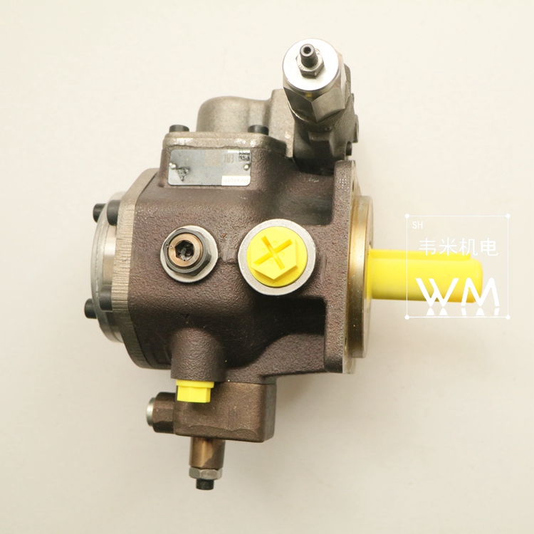 R900753815 PVQ42-1X/122-068LA15DDMC 力士乐油泵 叶片泵