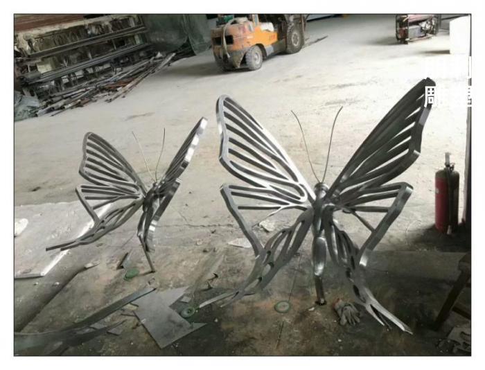 定制蝴蝶雕塑供应商 建筑蝴蝶雕塑 水景昆虫雕塑