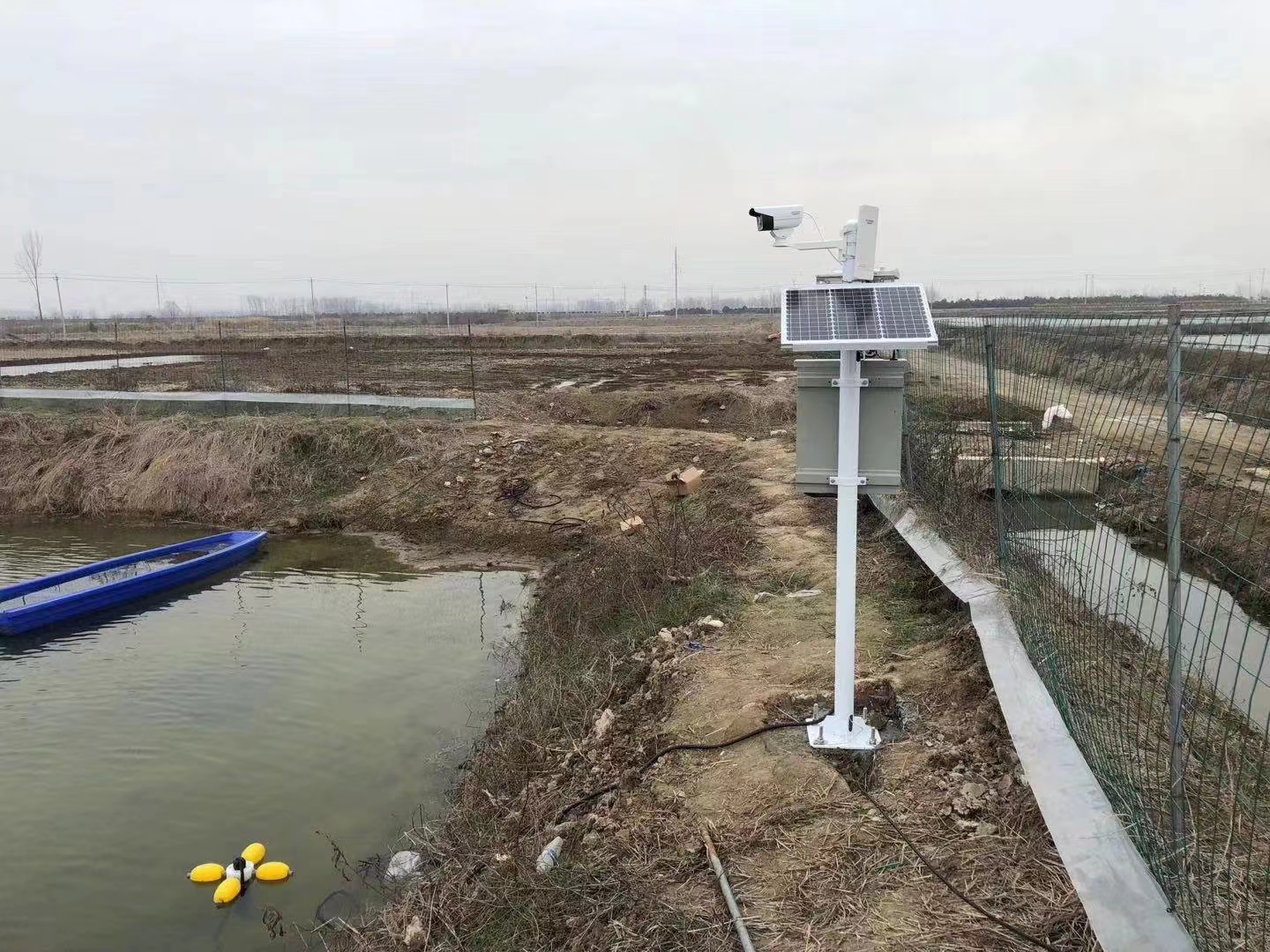珠海河流湖泊水质实时监测设备-立杆式带屏幕显示数据水质监测站