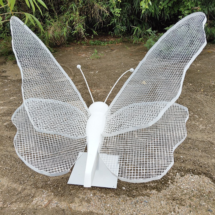 镂空蝴蝶雕塑 不锈钢发光铁艺编织动物景观园林摆件 永景
