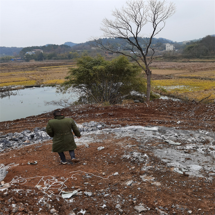 矿山安全无飞石的破石机 柱塞式分裂棒