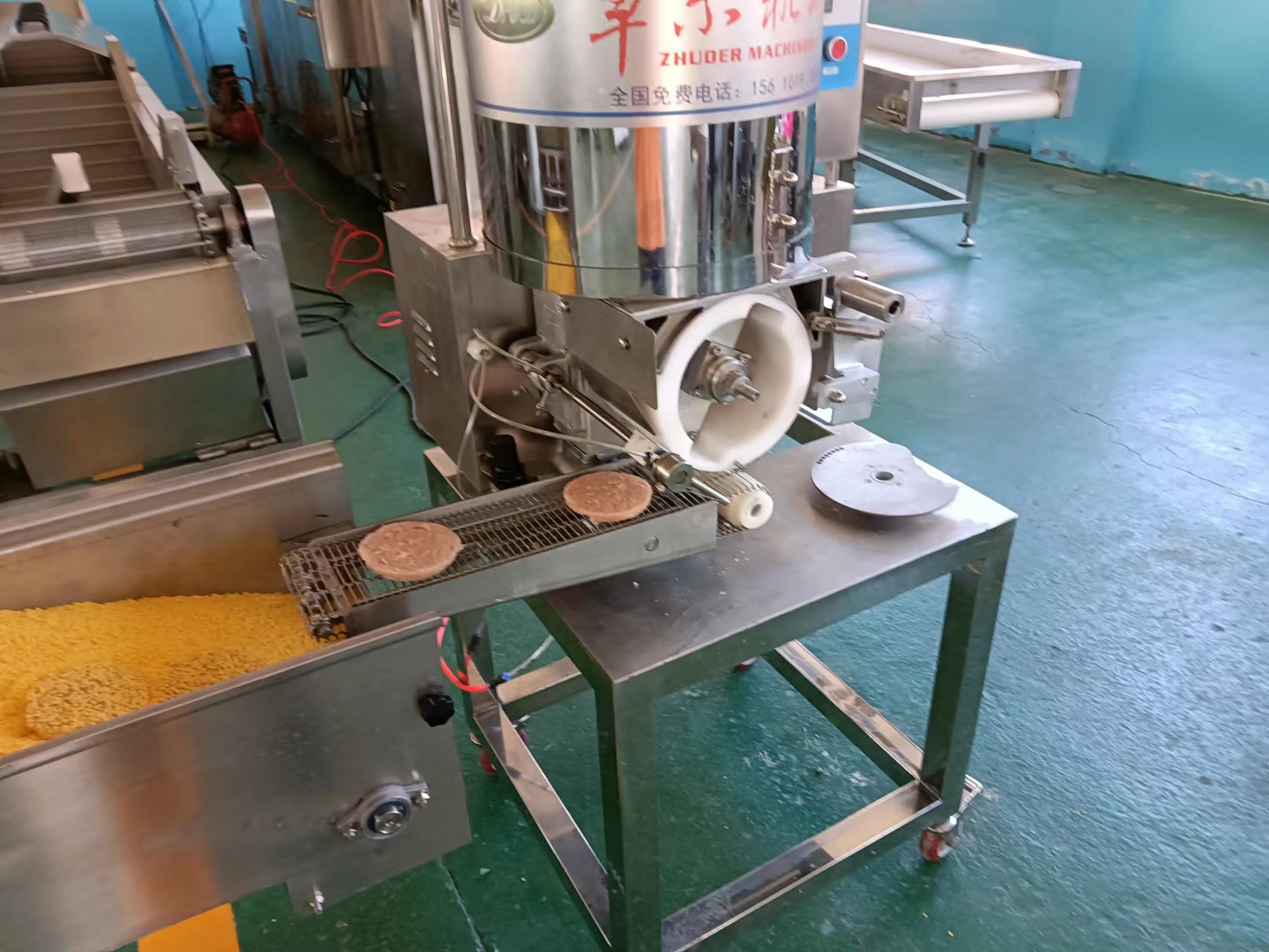 自动挤压肉饼成型机 玉米饼加工设备 肉泥组合定型机器