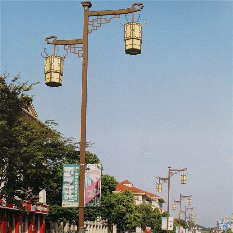 锡林郭勒盟光华DMX512马路照明太阳能路灯厂家