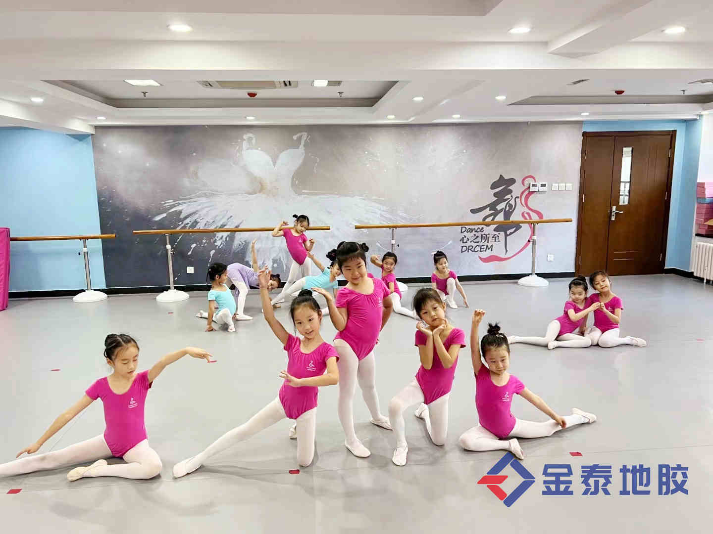 供应北京舞蹈PVC地板 环保 防滑