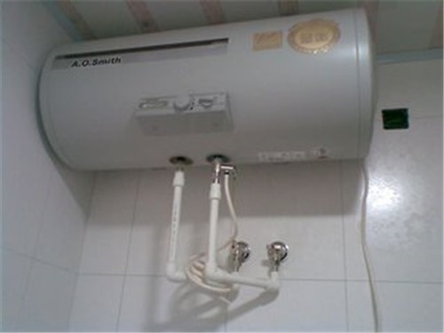 太原平阳路热水器冷热水管安装，洗衣机下水管漏水维修