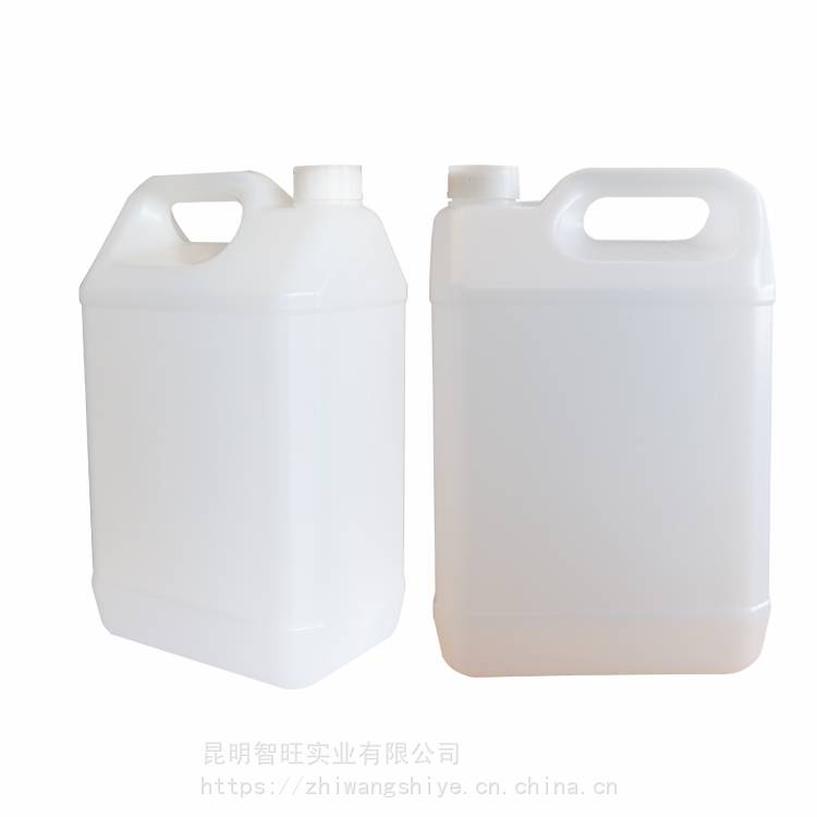 丽江10L车用尿素液包装桶自动贴标45直口型新料加工