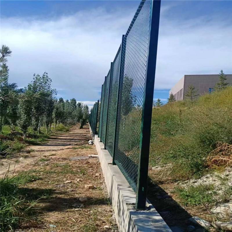 墨绿色硬塑护栏 公园铁艺围墙 社区围墙蓝白锌钢栏