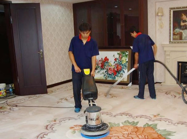 广州越秀区东风路洗地毯公司，办公室地毯清洗，写字楼洗地毯