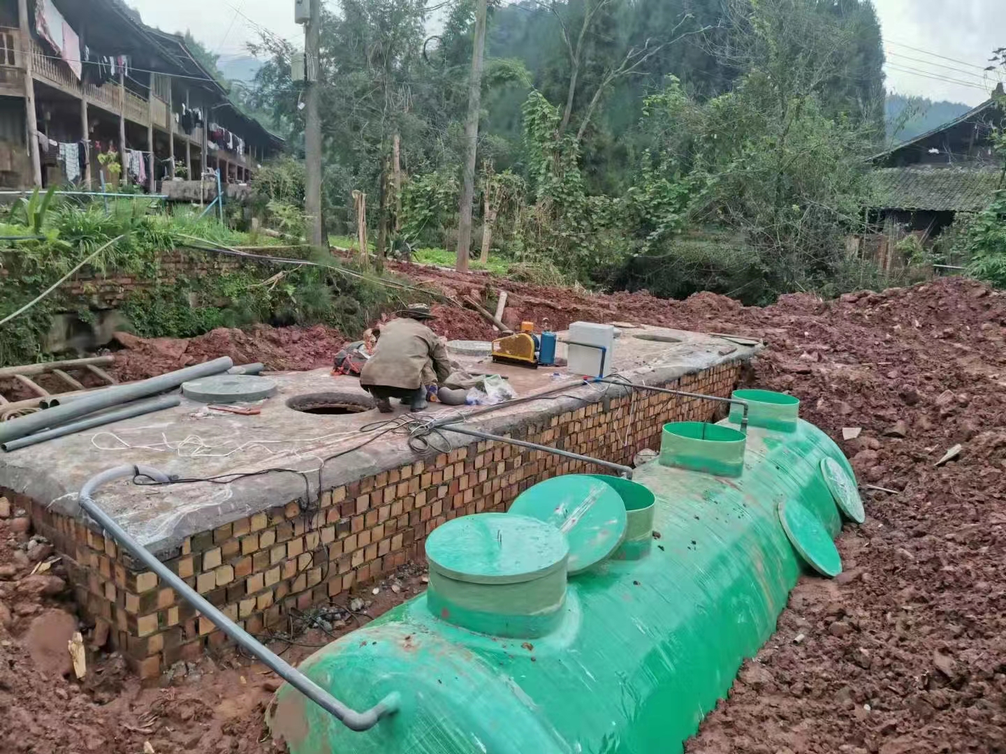 二连浩特 玻璃钢化粪池 农村改造家用污水处理设备