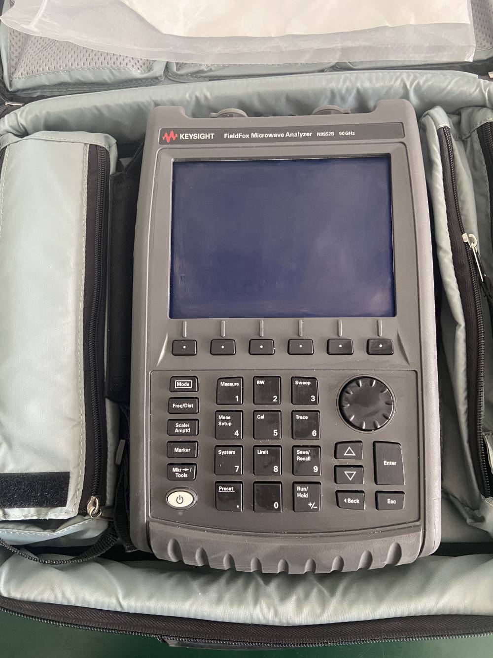 租借N9952B FieldFox 手持微波分析仪-计量N9952B 50G手持频谱分析仪