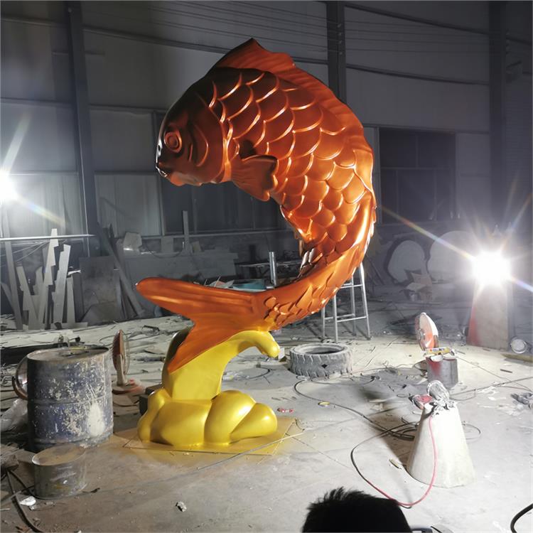 定做-铁艺鲤鱼雕塑-鲤鱼雕像