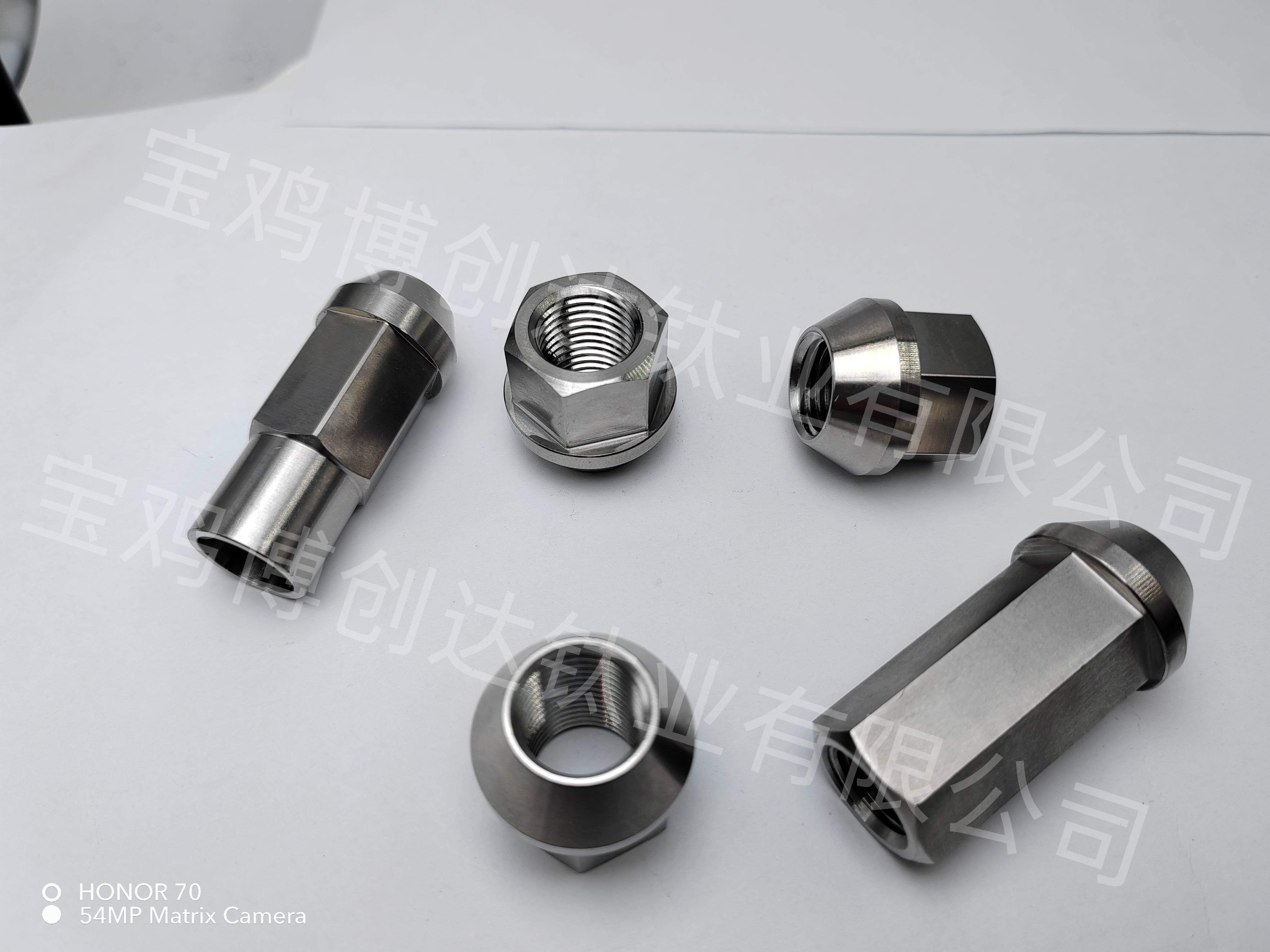 汽车轮毂螺母 钛合金TC4材料 型号可订制 钛合金加工件