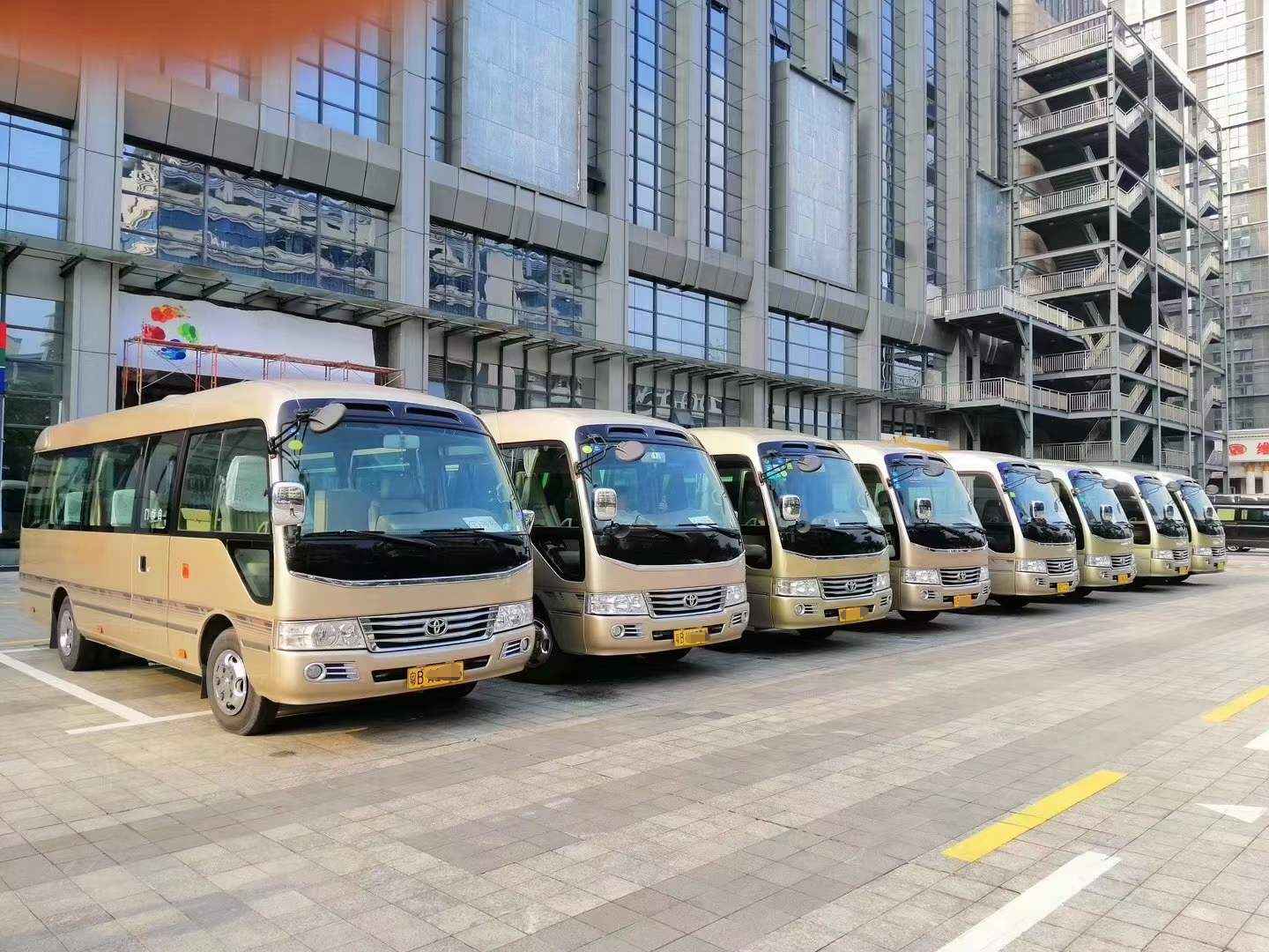 中国香港中国澳门长途包车租车 多种车型选择 包年包月