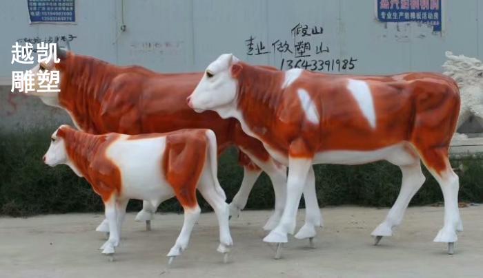 奶牛雕塑建筑制作厂家 软装牛类雕塑 不锈钢广场奶牛雕塑