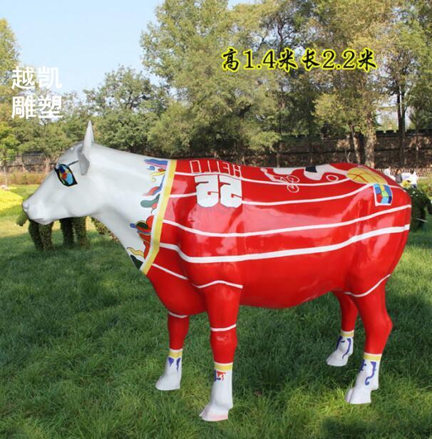 奶牛雕塑艺术品制造 牛类雕塑标志 不锈钢奶牛雕塑金属
