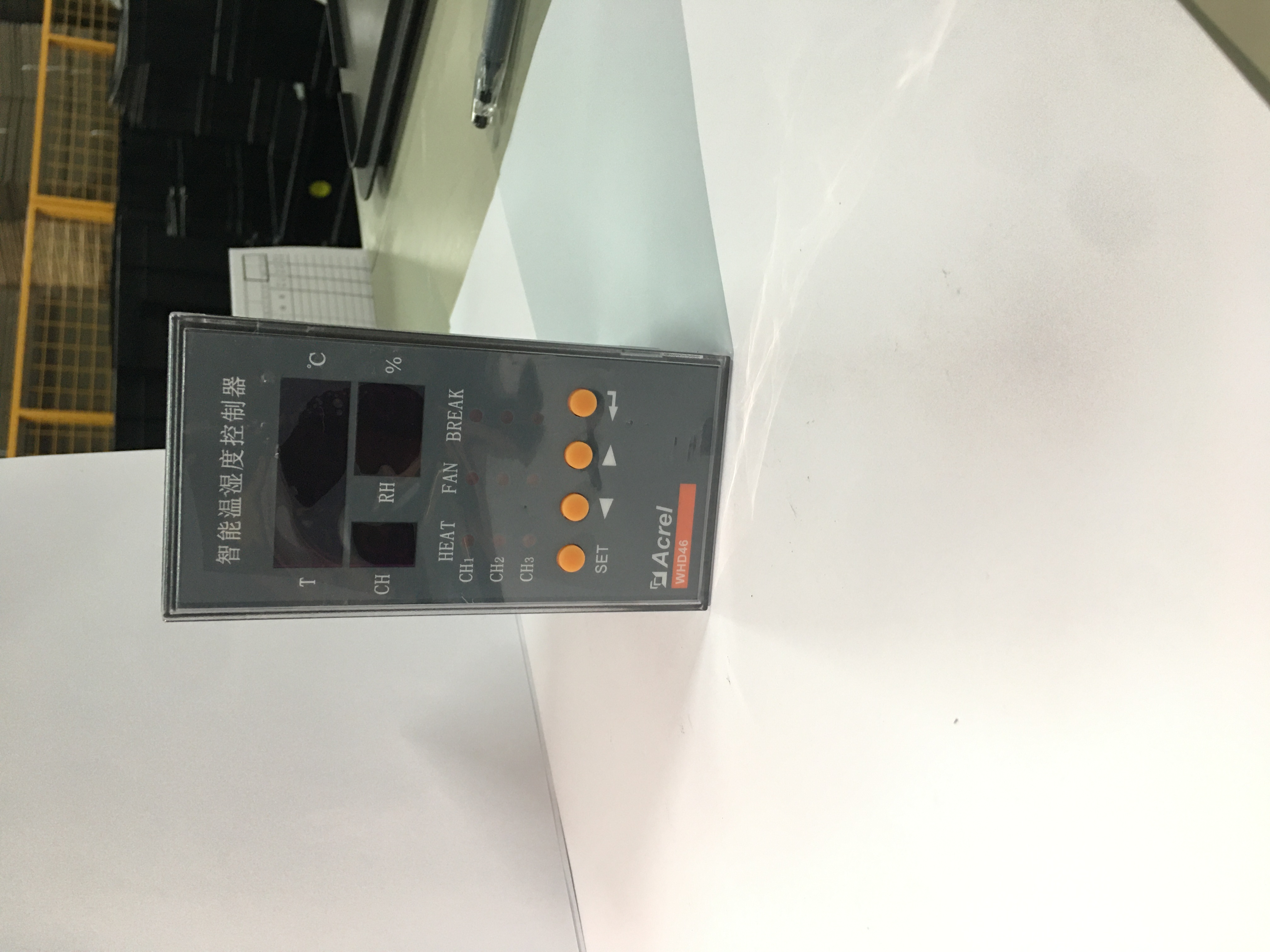 安科瑞 WHD-22/C 智能型溫濕度控制器 環網柜溫濕度調節控制 測量并顯示控制3路溫度、3路濕度 1路RS485通訊 除濕升溫