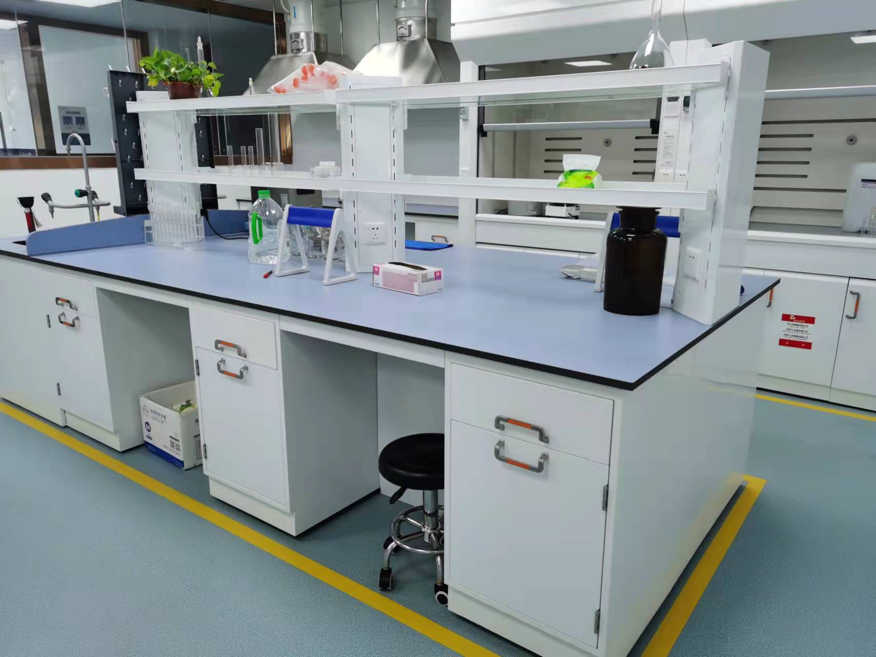 广西实验室家具、藤县实验台生产安装，梧州实验台工厂
