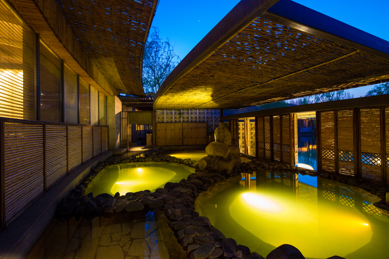 温泉泡池设计 私家别墅温泉spa设计