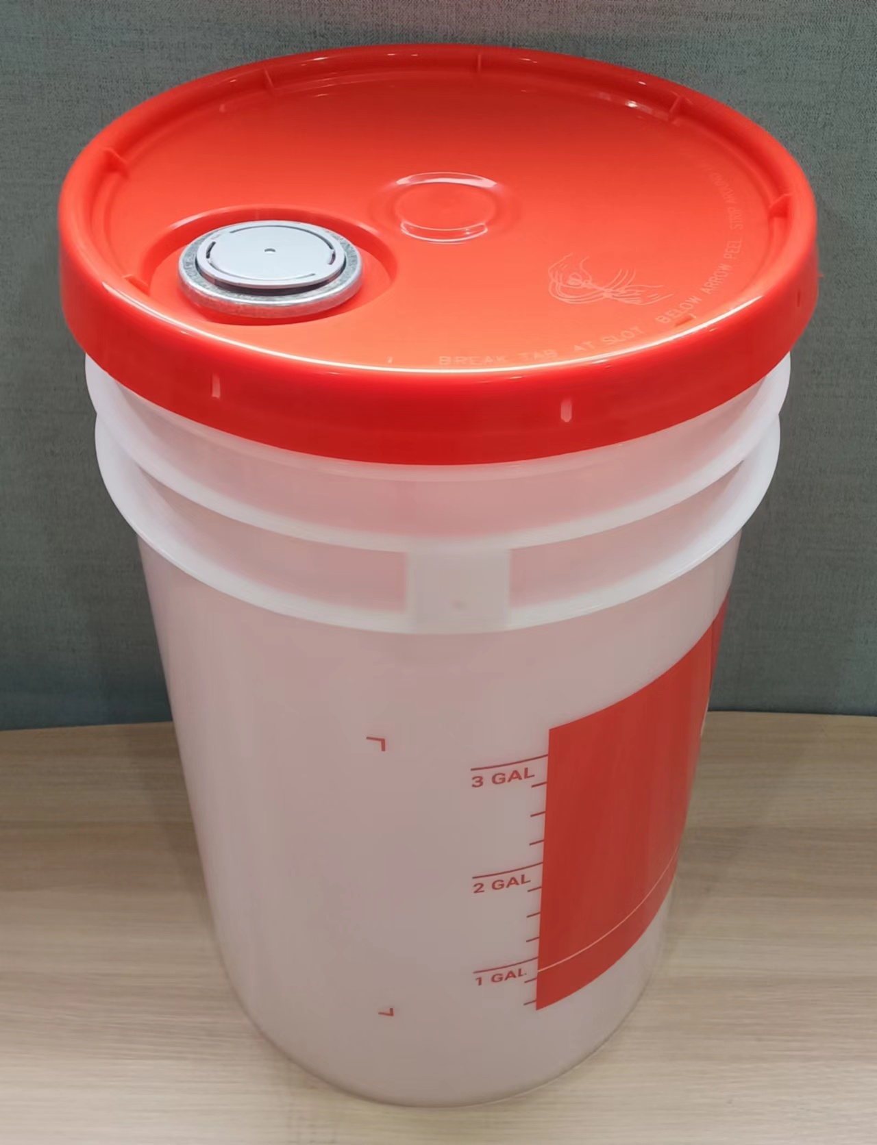 塑料桶桶定制-半透明涂料美式桶-饲料桶