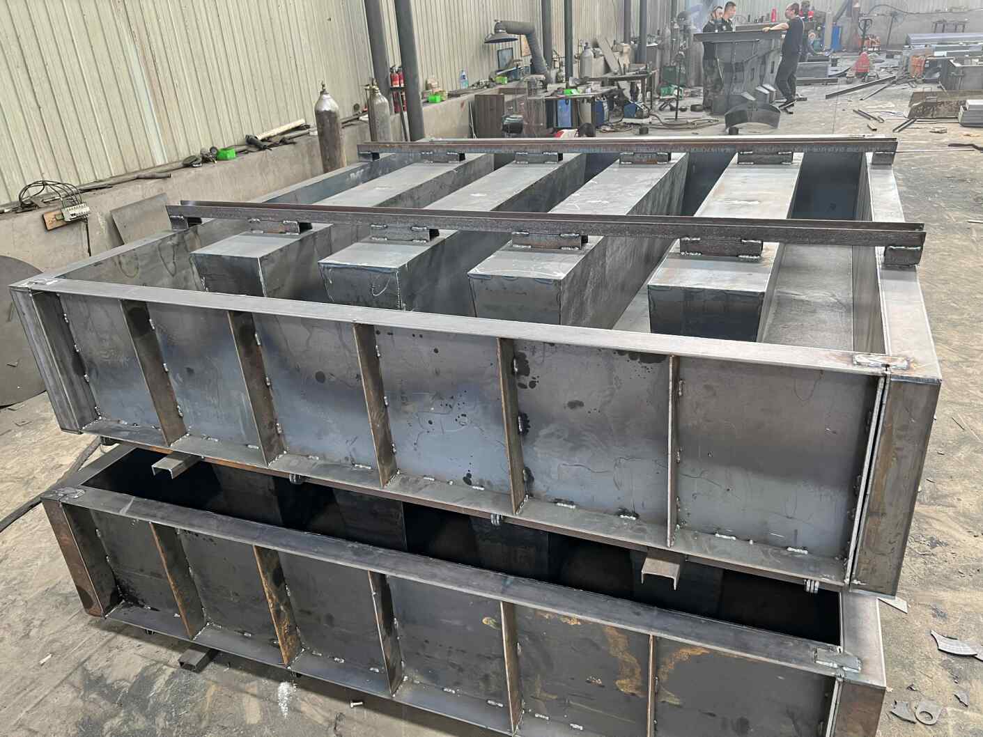 连江县海堤防护栅栏板钢模板扭工字防浪块模具生产厂家