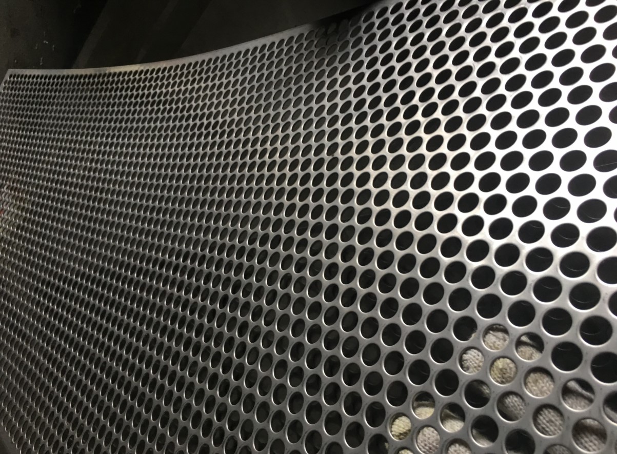 装饰不锈钢冲孔板长圆孔菱形孔可以定制徐州铝板冲孔网