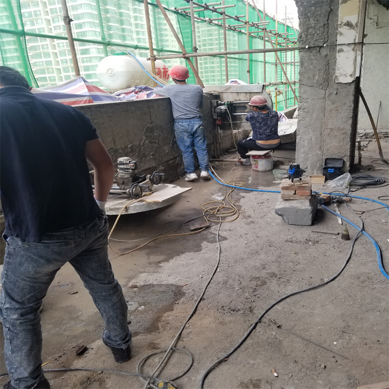 天津武清混凝土切割 水钻打孔 楼板切割拆除 工程施工