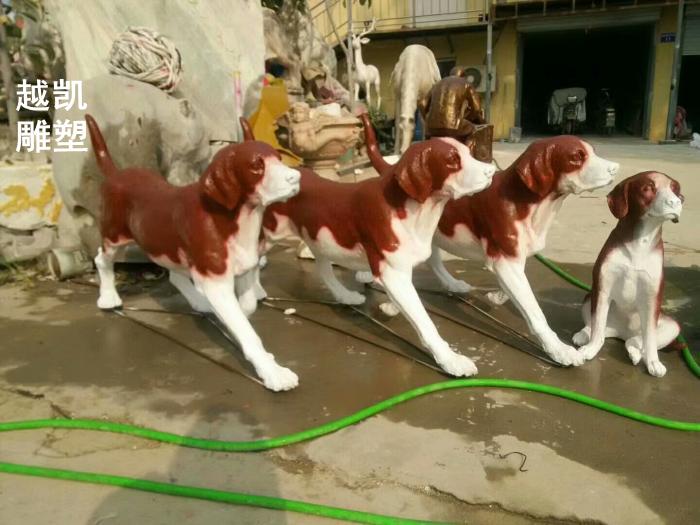 室外小狗雕塑案例厂家 不锈钢动物雕塑 园林建筑狗雕塑优价